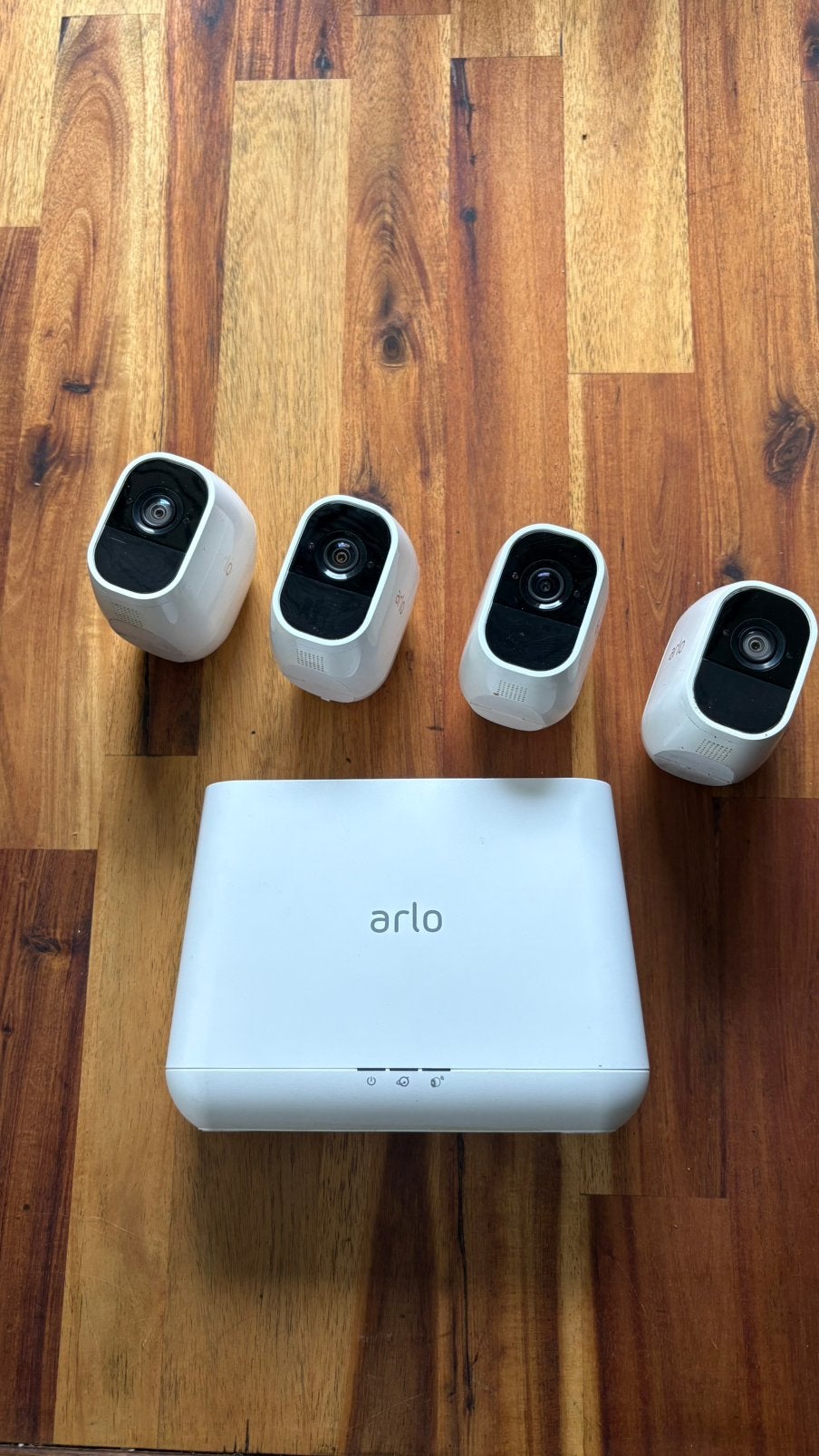 Arlo Pro2, Ophalen of Verzenden, Gebruikt, Buitencamera