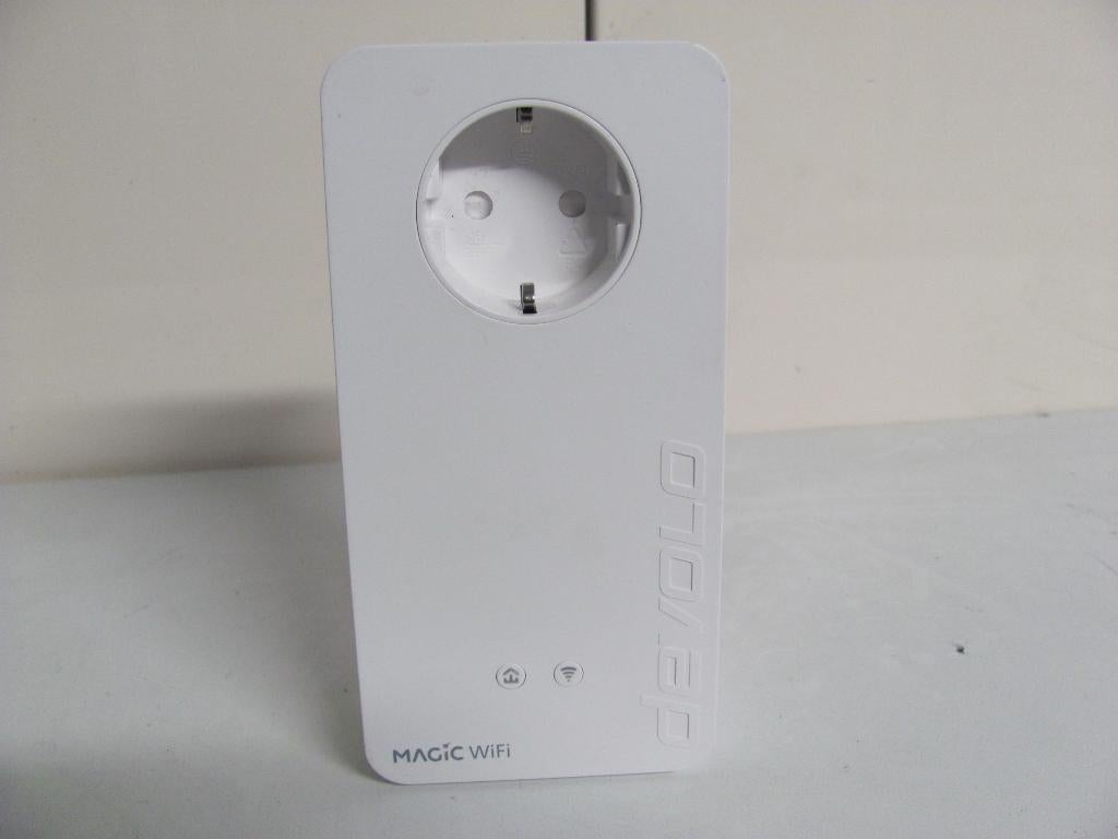 DEVOLO magic 2 wifi next type :mt3056, Computers en Software, Powerlines, Ophalen of Verzenden, Zo goed als nieuw, Devolo