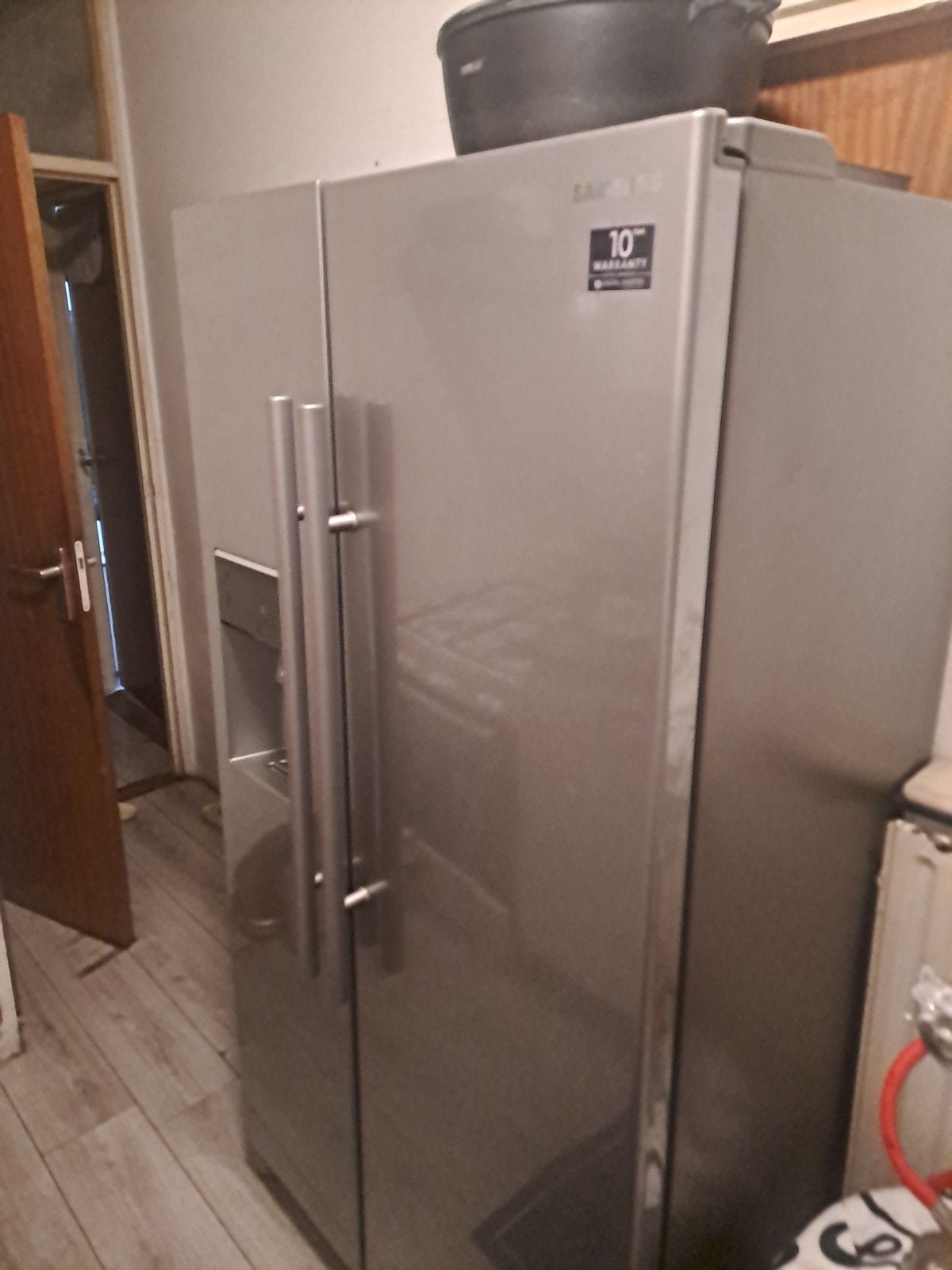 Samsung Amerikaanse koelkast met vriesvak en waterdispenser, Gebruikt, 200 liter of meer, 60 cm of meer, Met aparte vriezer