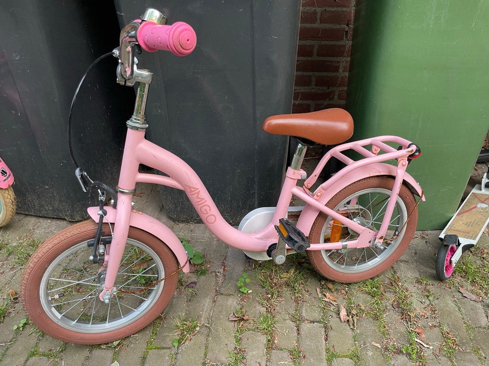 Roze Amigo kinderfiets - 14 inch, Ophalen, Gebruikt, Velgrem, 16 tot 20 inch