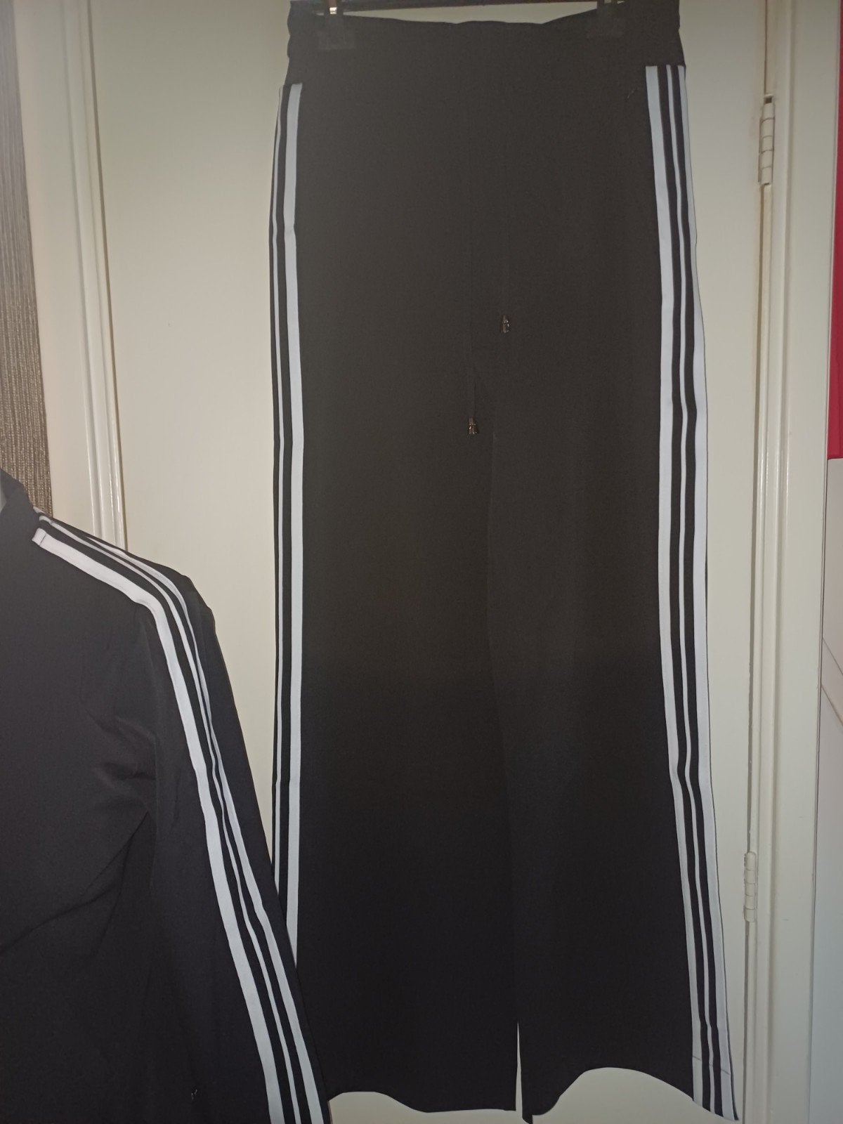 Mi piace heavy travelset Black met witte bies, Mp, Zwart, Maat 46/48 (XL) of groter, Nieuw