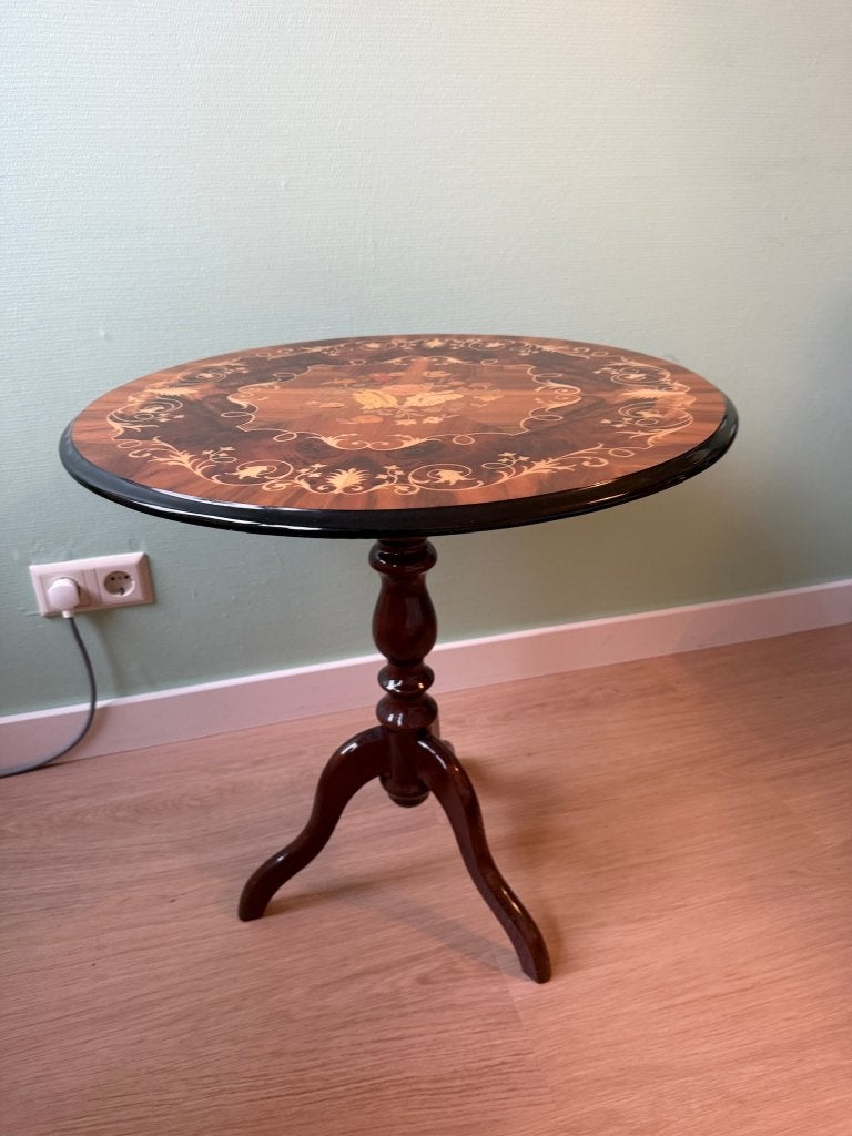 Vintage Italiaanse inlegwerk bijzettafel, Minder dan 55 cm, Zo goed als nieuw, Hout, Ophalen