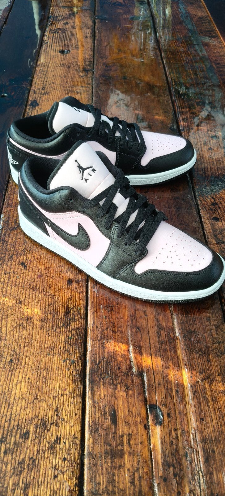 Nieuwe Nike Air Jordan 1 Low - Zwart/Roze (Maat 44), Kleding | Dames, Schoenen, Zwart, Nike Jordan, Nieuw, Ophalen of Verzenden