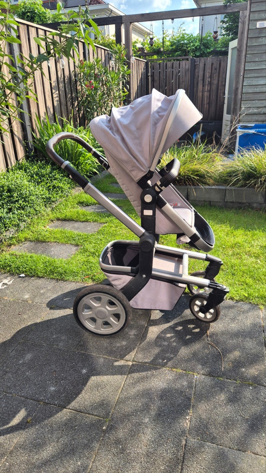 Joolz Day 2 kinderwagen + reiswieg te koop, Kinderen en Baby's, Kinderwagens en Combinaties, Gebruikt, Verstelbare duwstang, Ophalen