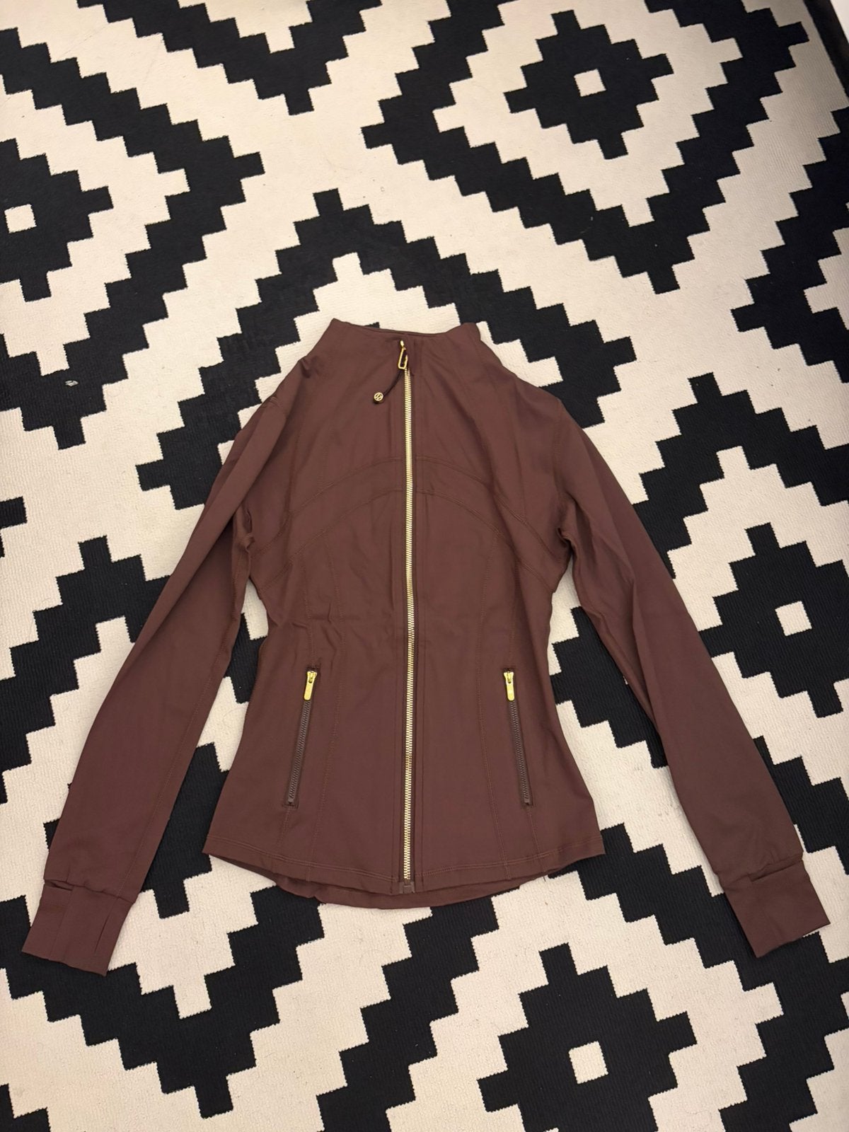 Lululemon VOLLEDIGE SET - Jas & broek - Maat 4, Bruin, Verzenden, Overige typen, Nieuw