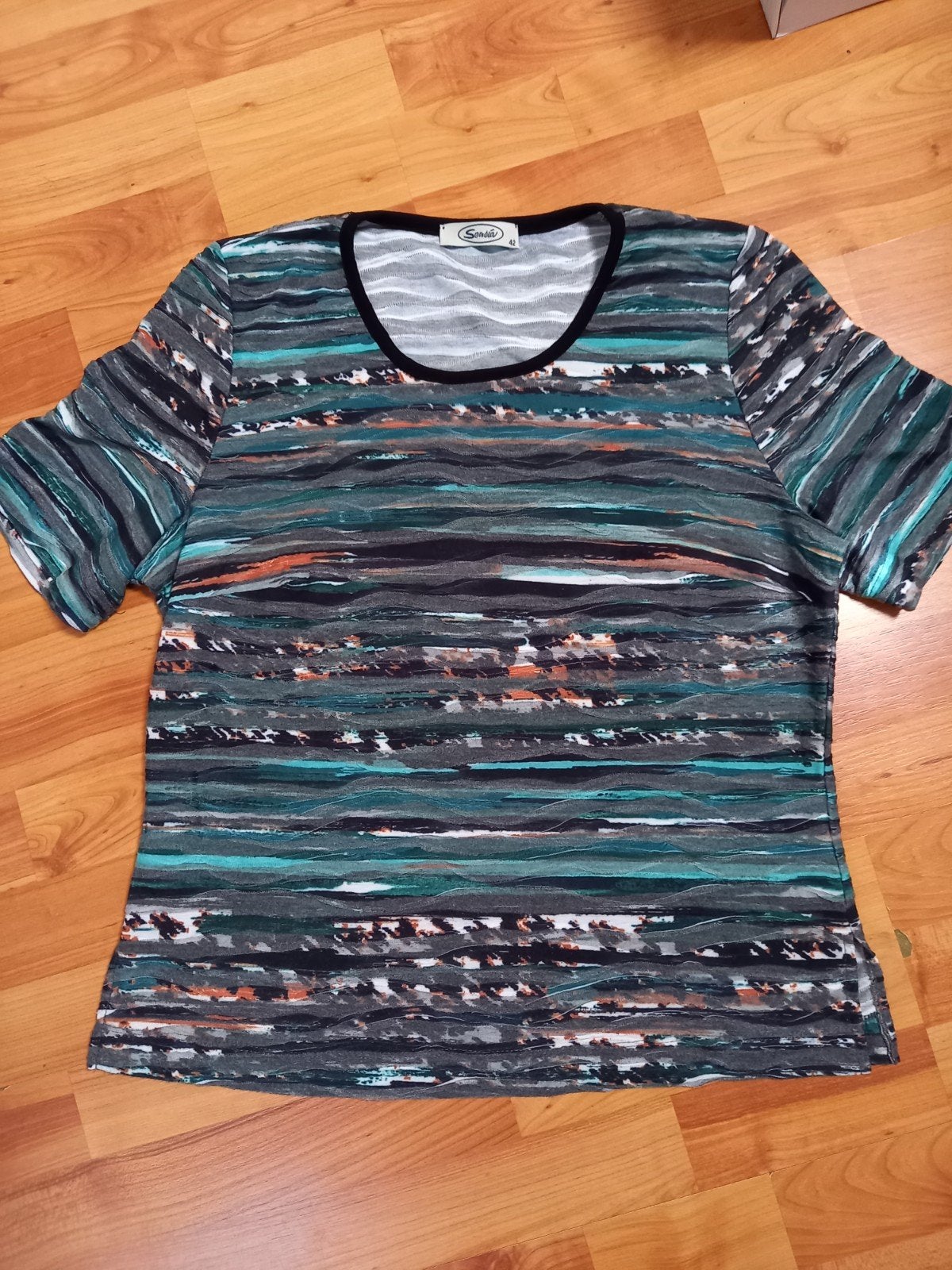 Mooi dames shirt Sensia
- Maat 42, Ophalen of Verzenden, Gedragen