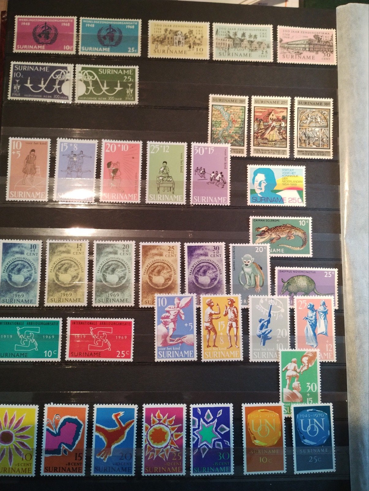 Postfrisse Postzegels uit Suriname., Ophalen of Verzenden, Buitenland