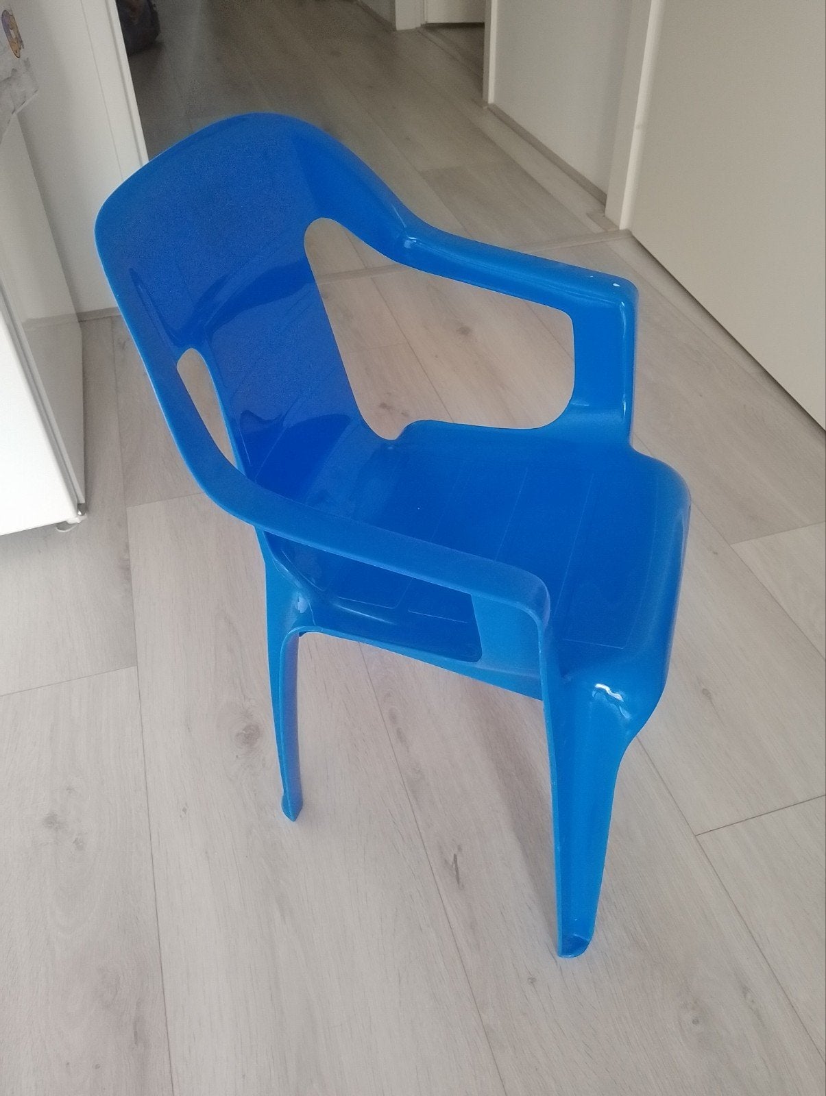Blauwe kunststof kinderstoel, Ophalen, Kunststof, Gebruikt, Blauw