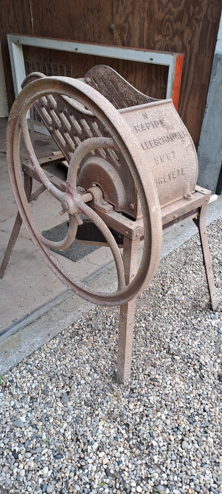 Antieke bietensnijder- decoratief landbouwwerktuig, Antiek en Kunst, Antiek | Gereedschap en Instrumenten, Ophalen