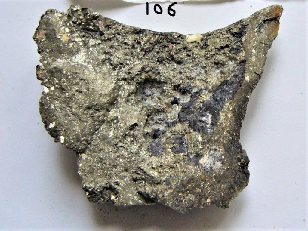 pyriet sfaleriet mooie grote fools gold piriet goud 106 gram, Ophalen of Verzenden, Mineraal