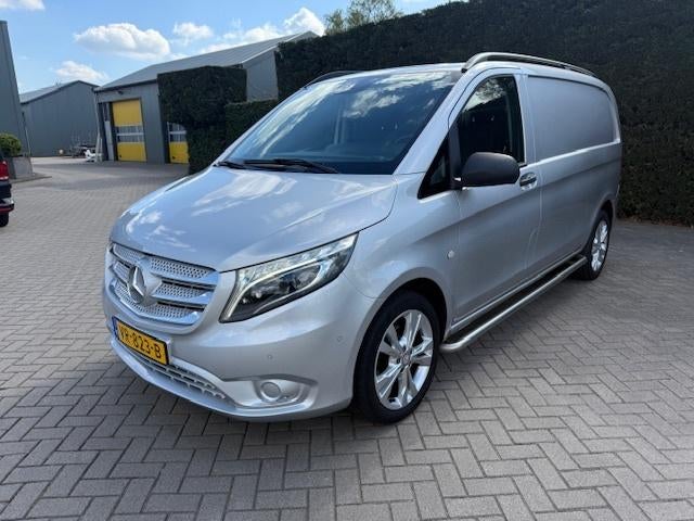 Mercedes-Benz Vito 2.1 CDI 100KW 2015 Automaat, Auto's, Bestelauto's, Euro 5, 136 pk, Zwart, 4 cilinders