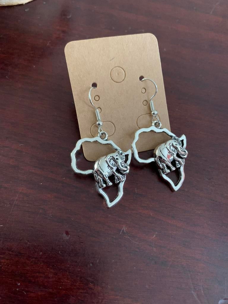 Afrika oorbellen, Overige materialen, Hangers, Nieuw, Ophalen of Verzenden