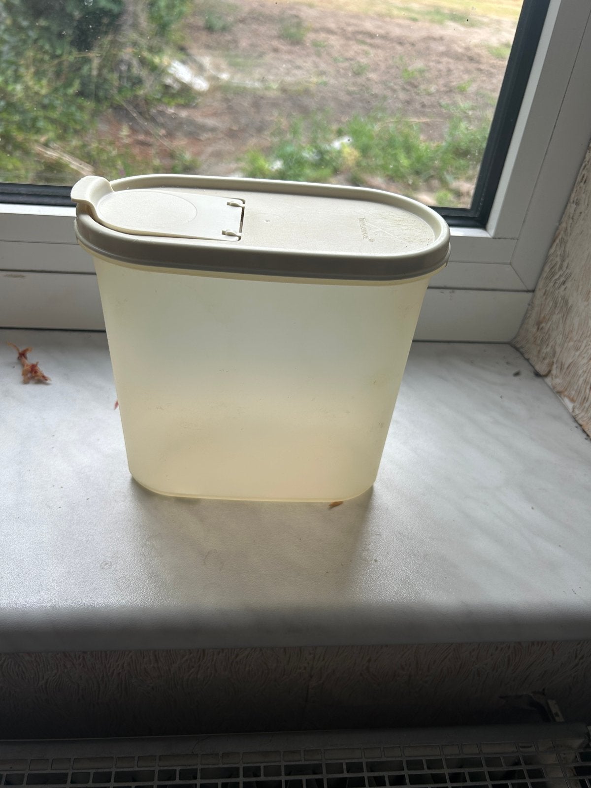 Tupperware bewaardoos met deksel, Huis en Inrichting, Keuken | Tupperware, Gebruikt, Bewaardoos, Luchtdicht, Ophalen of Verzenden