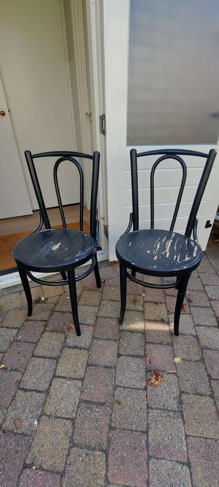 Vintage houten stoeltjes, Huis en Inrichting, Stoelen, Ophalen, Gebruikt, Twee, Bruin
