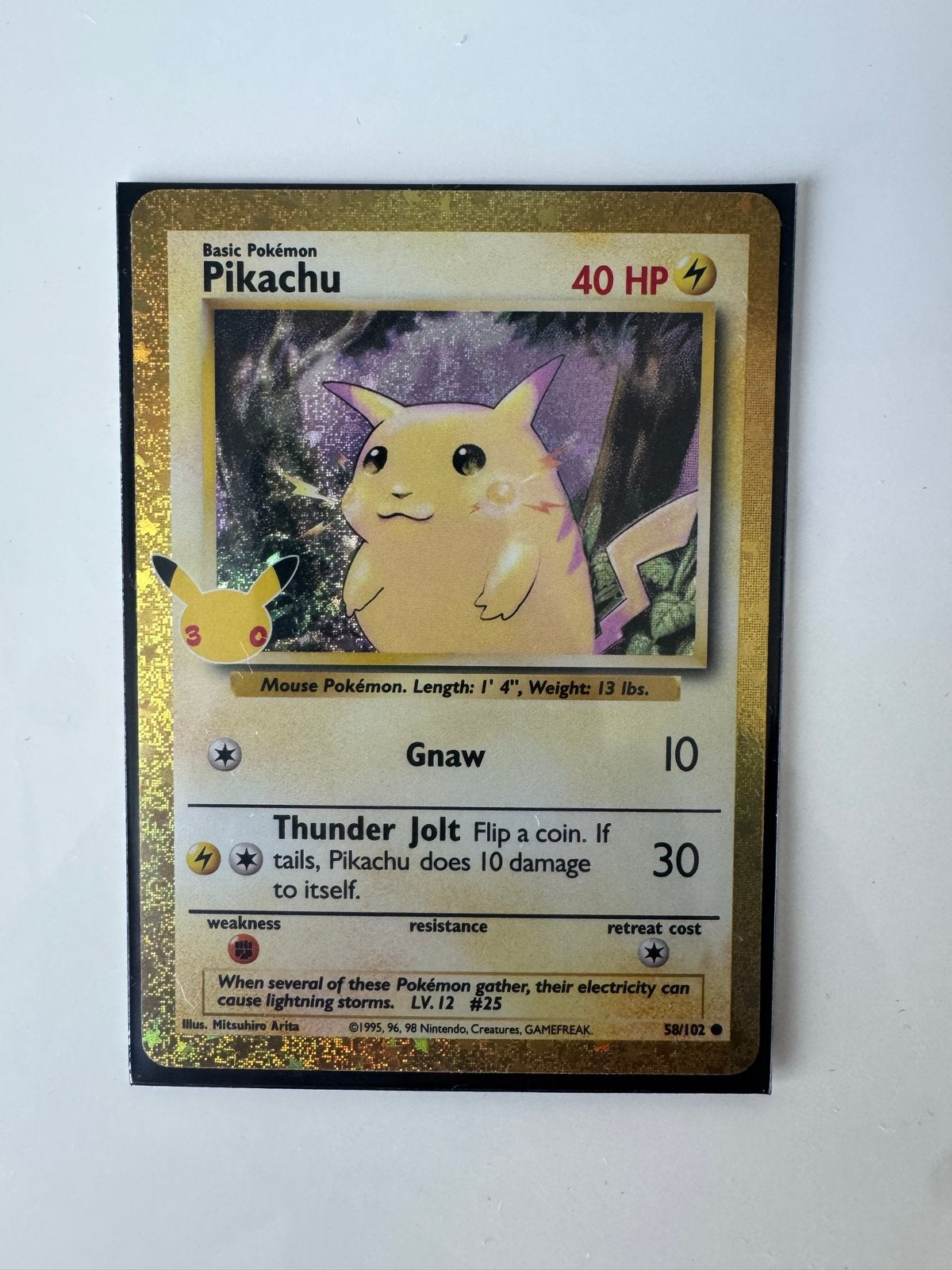 Pikachu Pokémon Kaart 58/102  30th celebrations, Hobby en Vrije tijd, Ophalen of Verzenden, Nieuw, Losse kaart, Foil