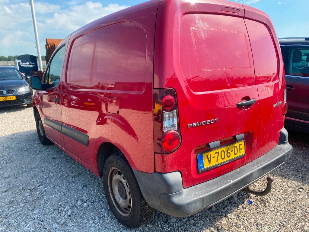 Peugeot Partner | 2017 | 120 1.6 BlueHDi 75 L1 XR | Export e, Voorwielaandrijving, Gebruikt, 4 cilinders, 23 km/l