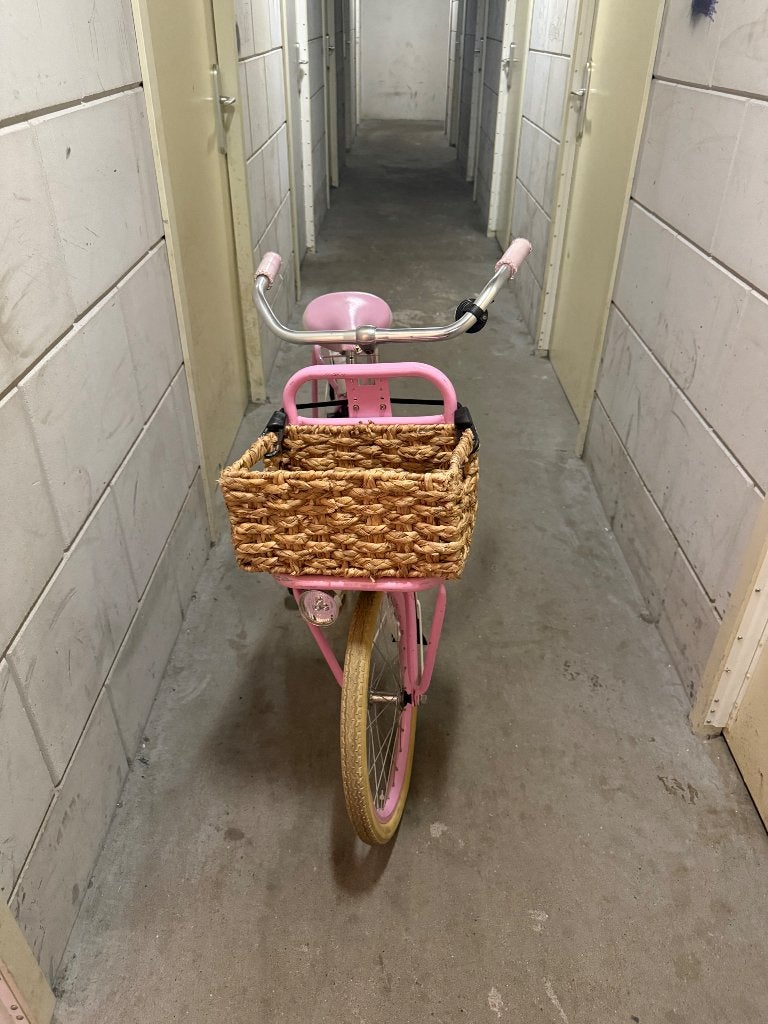 Roze Spirit kinderfiets met bakje, Ophalen, Terugtraprem, Gebruikt, Minder dan 16 inch