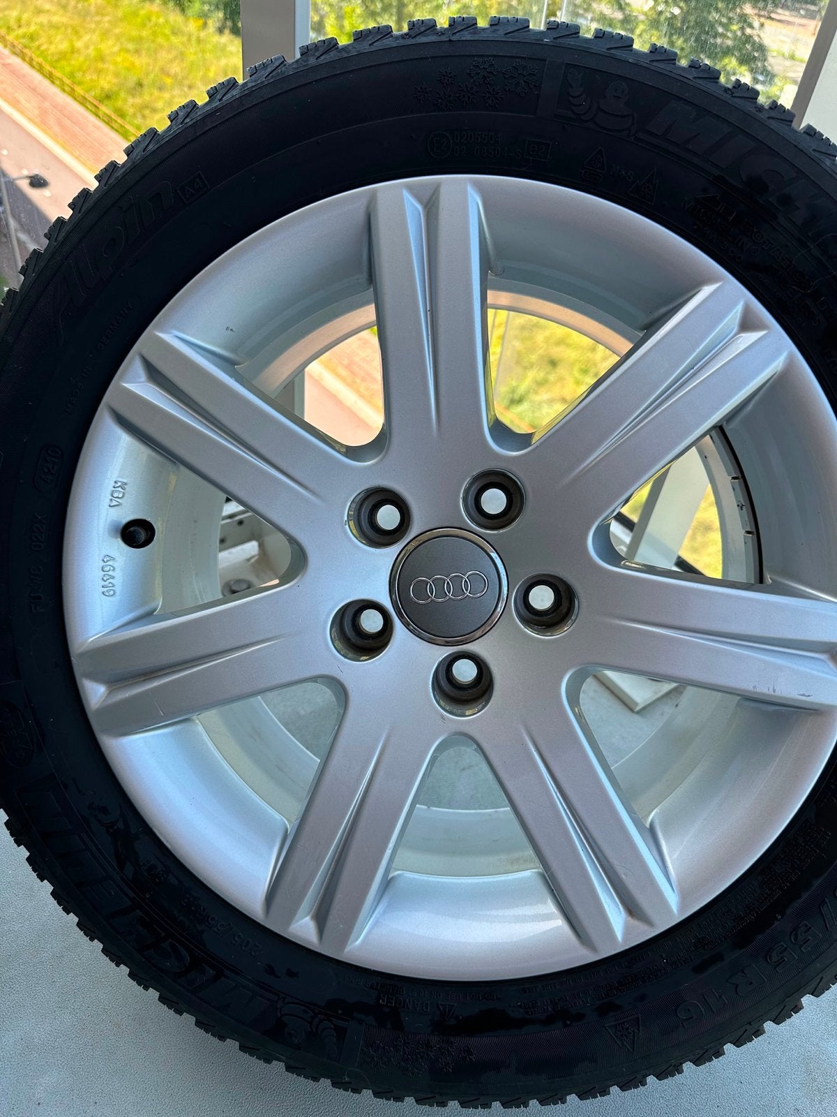 Audi Velgen met Winterbanden - 205/55 R16 (KBA 46419), Auto-onderdelen, Banden en Velgen, Ophalen, Gebruikt, 16 inch, Banden en Velgen