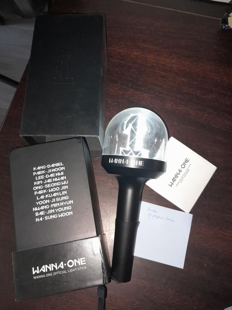 K-pop lightstick Wanna One, Ophalen of Verzenden, Gebruikt, Overige typen