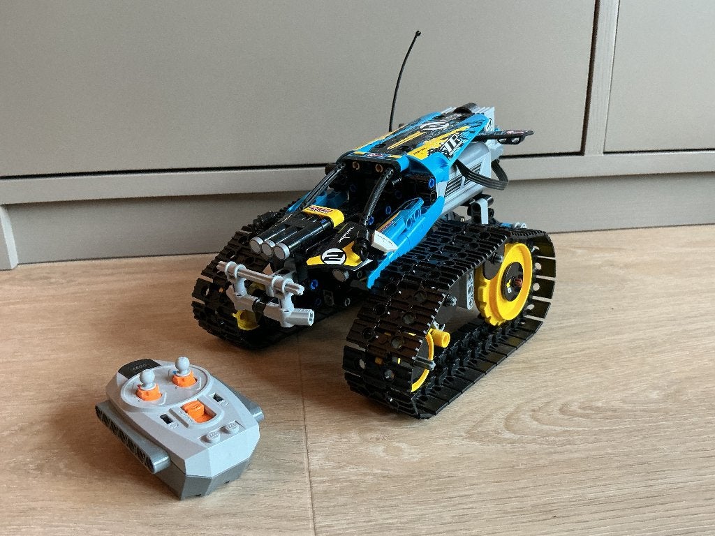 Lego Technic 42095 - RC stunt racer, Lego, Compleet, Ophalen of Verzenden, Zo goed als nieuw