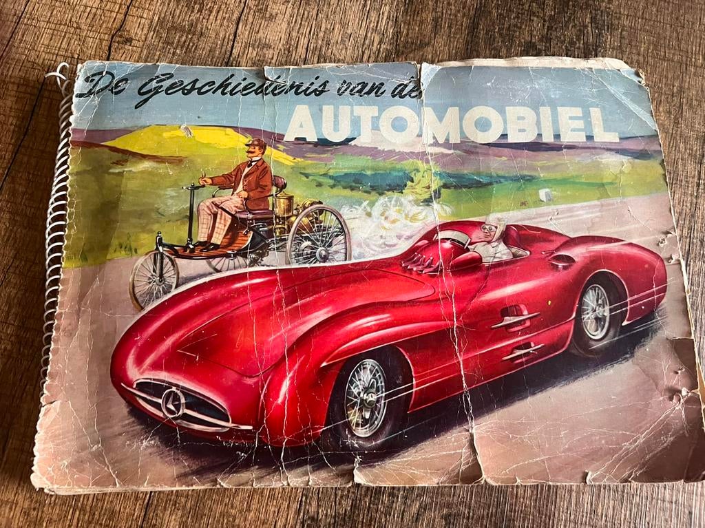 Verzamelalbum getiteld "De Geschiedenis van de Automobiel", Boeken, Ophalen of Verzenden, Gelezen, Plaatjesalbum