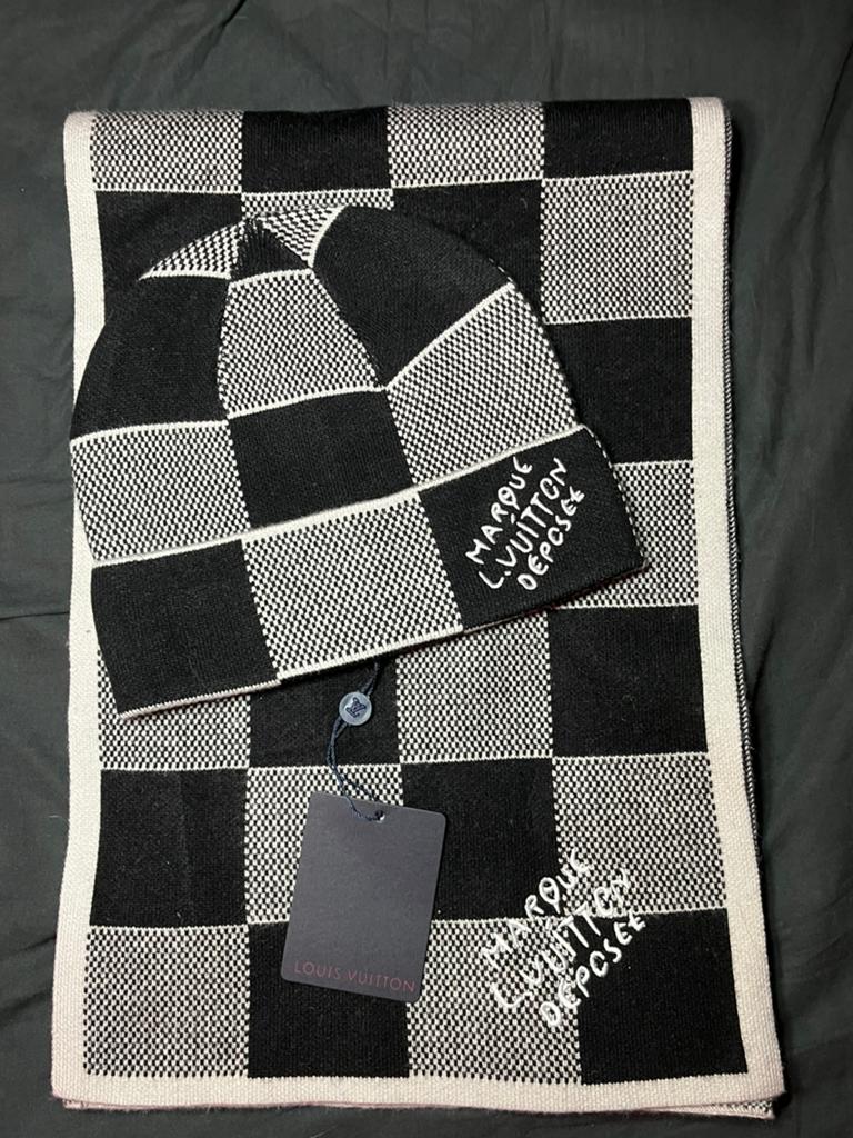 Louis Vuiton Muts&Sjaal Set - Zwart, Ophalen of Verzenden, Nieuw, Overige maten, Muts
