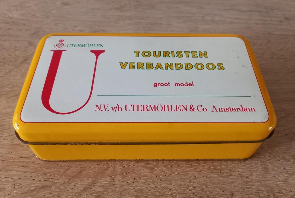 Vintage brocante Utermohlen touristen verbanddoos m inhoud, Verzamelen, Blikken, Ophalen of Verzenden, Gebruikt, Overige