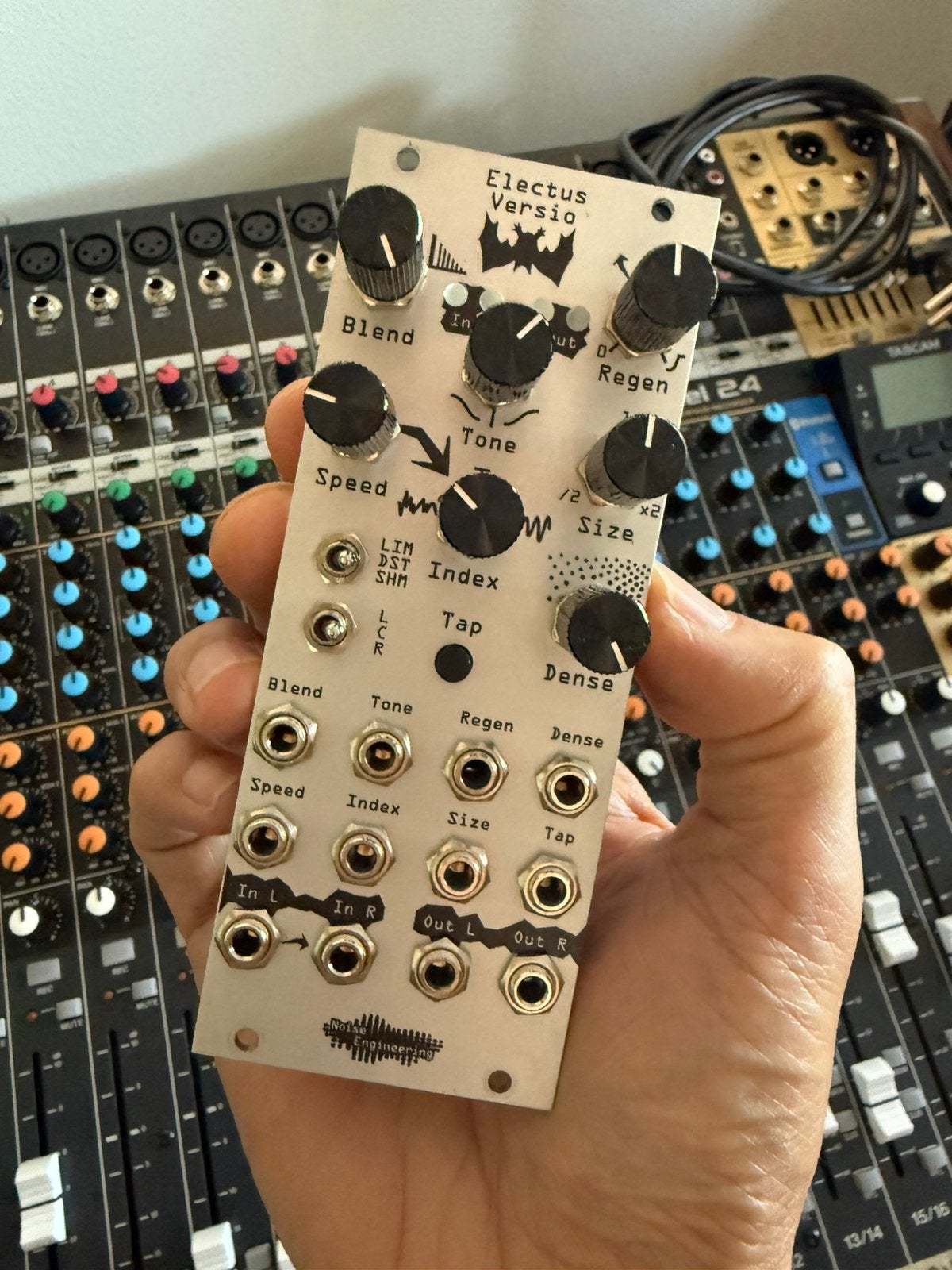 Noise Engineering Electus Versio Eurorack module, Ophalen of Verzenden, Zo goed als nieuw