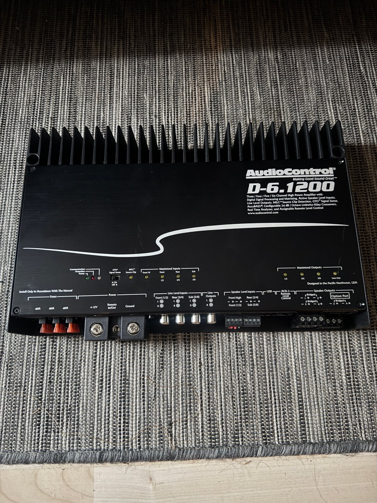 Audiocontrol D-6.1200 Versterker, Ophalen of Verzenden, Zo goed als nieuw
