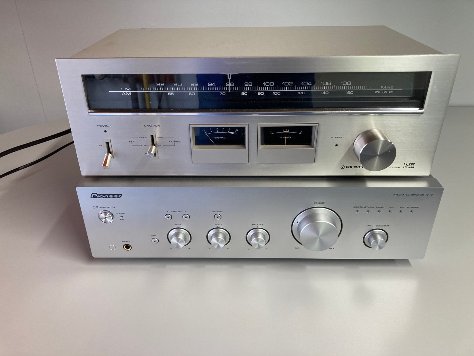 Te  koop Pioneer TX 606 stereo tuner FM/AM, vintage tuner, Ophalen, Gebruikt