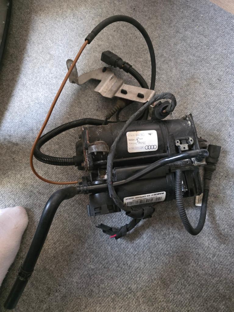 Audi A8 S8 4E D3 Luchtvering compressor, Ophalen of Verzenden