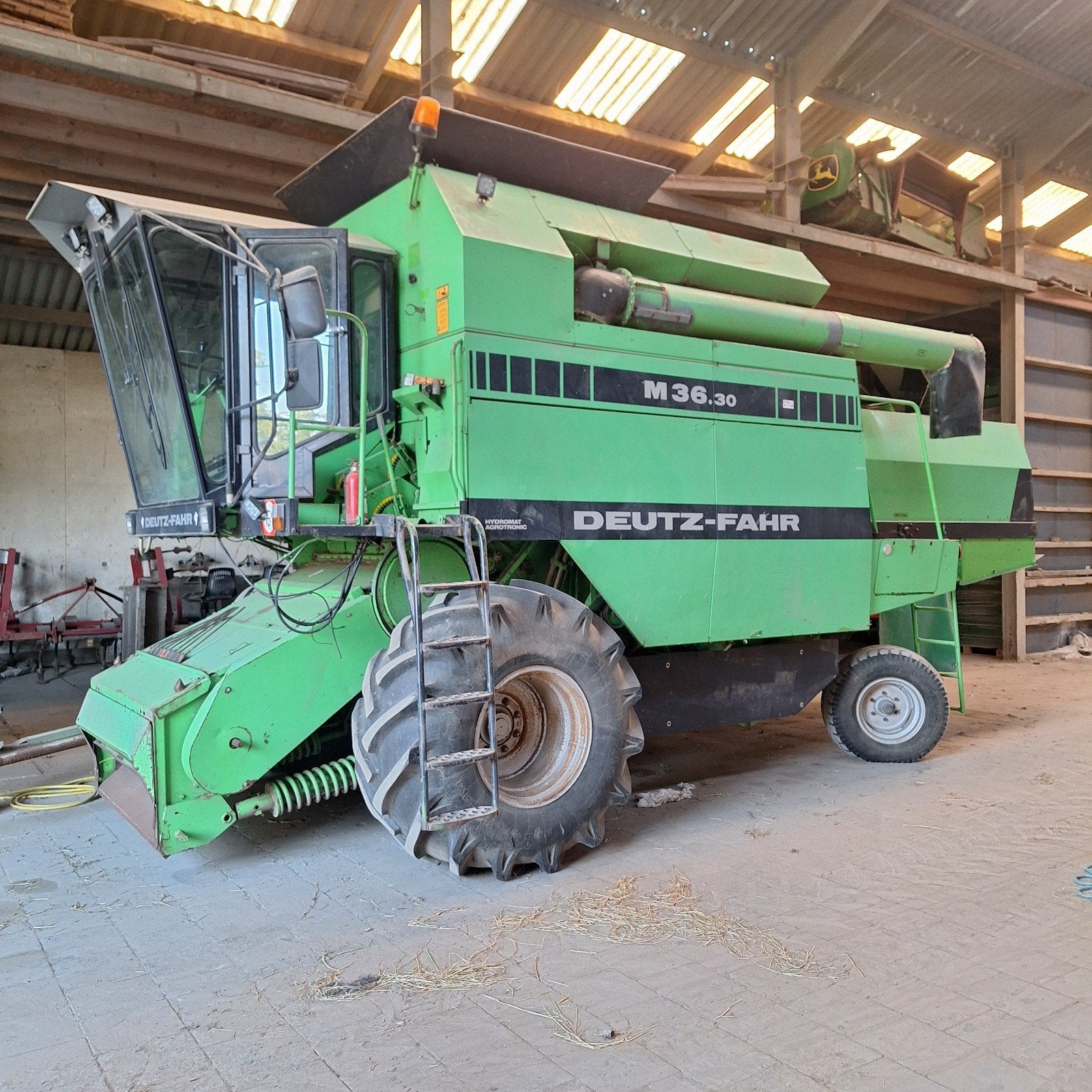 Deutz Fahr 36.30 combine, Ophalen, Akkerbouw, Graan