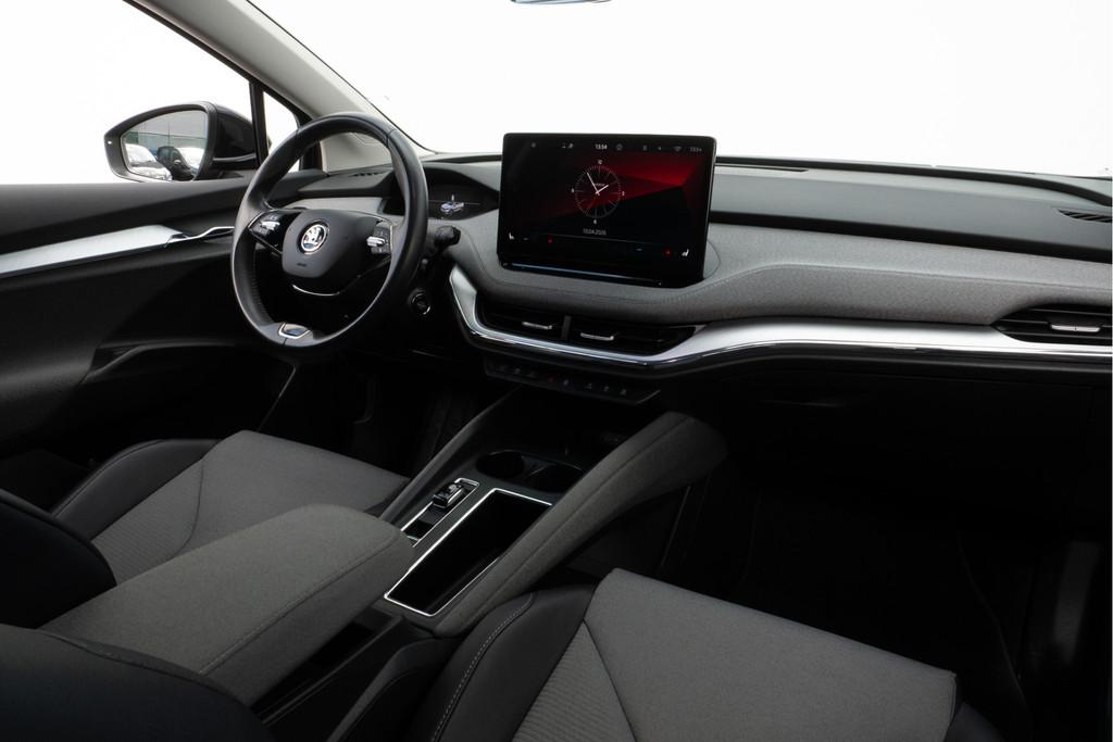 Skoda Enyaq iV 80 SOH 82% Stoel-stuurverwarming/ Navigatie/, Automaat, Achterwielaandrijving, Gebruikt, Zwart