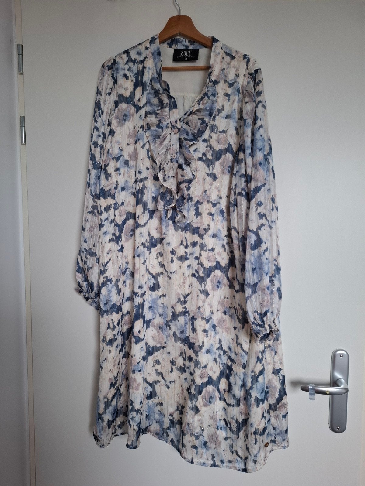 Zoey jurk met bloemenprint en gouden details, Meerkleurig, Maat 46/48 (XL) of groter, Ophalen of Verzenden, Zo goed als nieuw