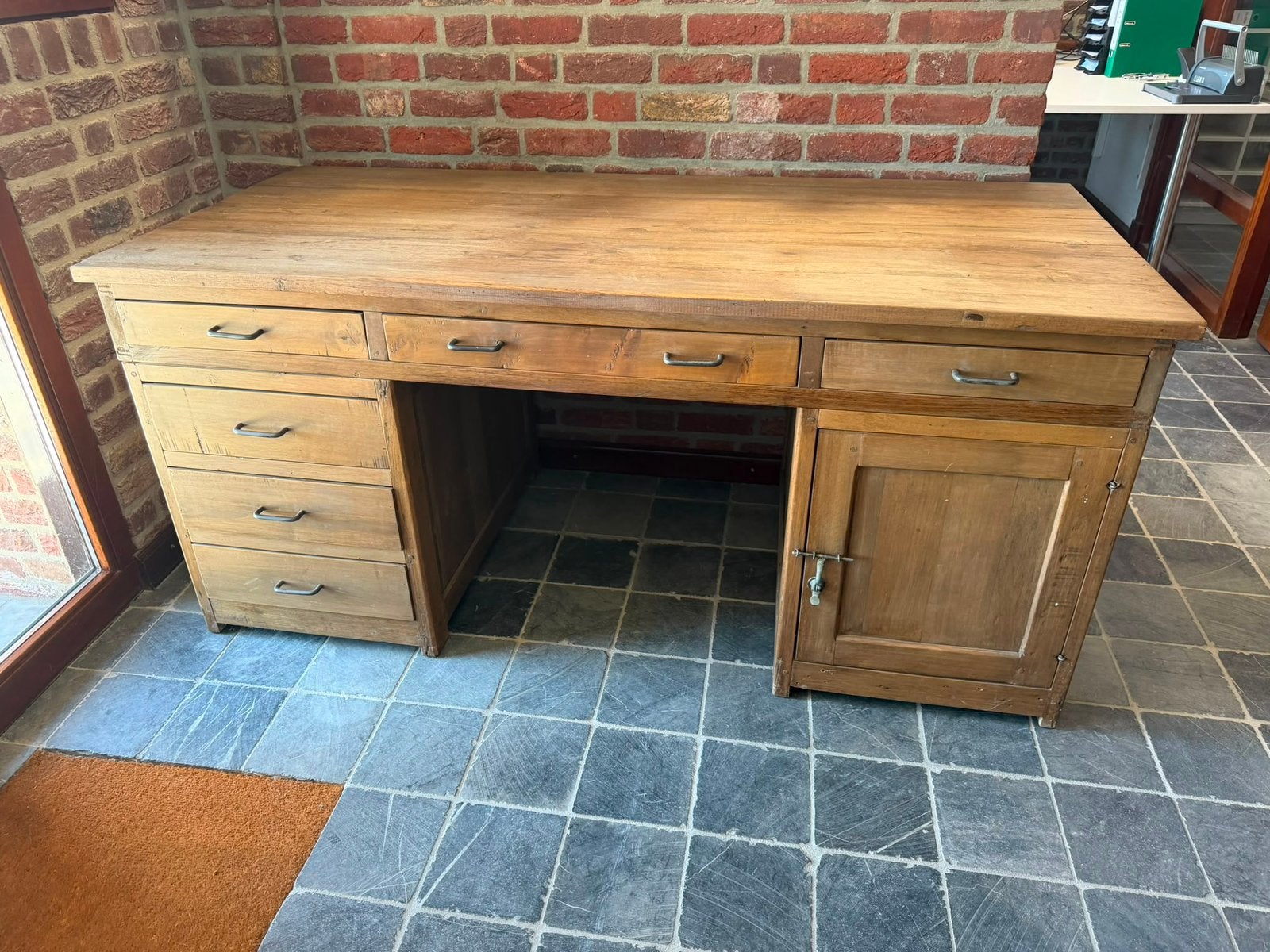 2x eiken bureau met laden en kast , 175cm, Ophalen, 175 cm, Hout, Bruin