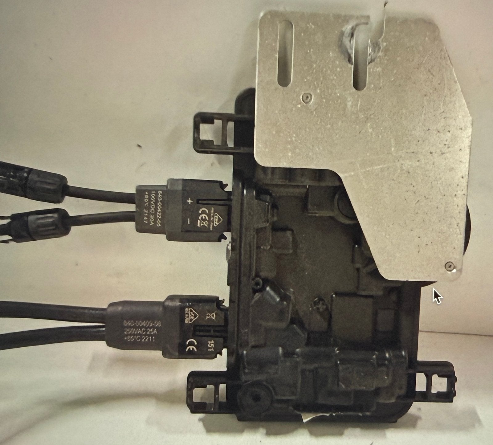 Micro-omvormer met kabel, Enphase IQ7+, Ophalen of Verzenden, Nieuw