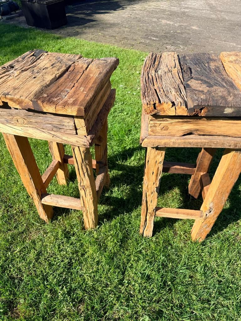 Set van 2 robuuste bijzettafels van sloophout, Ophalen of Verzenden
