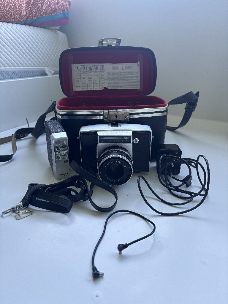 Pentina camera met Carl Zeiss Jena lens, flitser en koffer, Audio, Tv en Foto, Ophalen of Verzenden, Gebruikt, Compact, Overige Merken