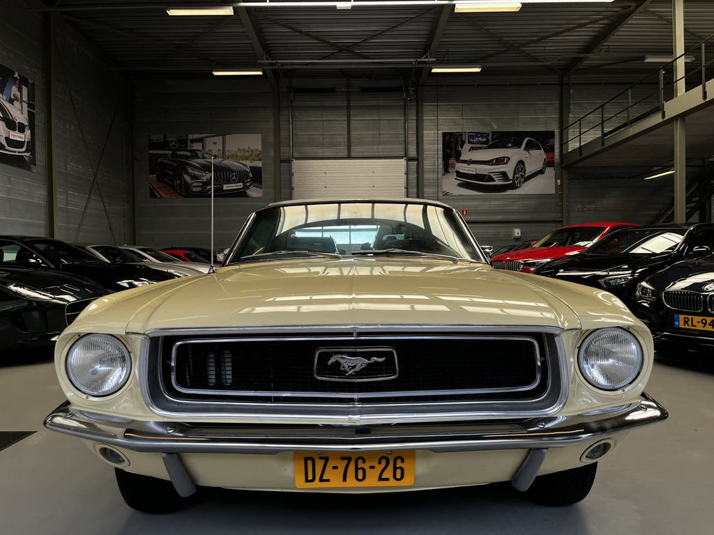 Ford Mustang Schijfremmen, Stuurbekrachtiging Automaat, foto 8