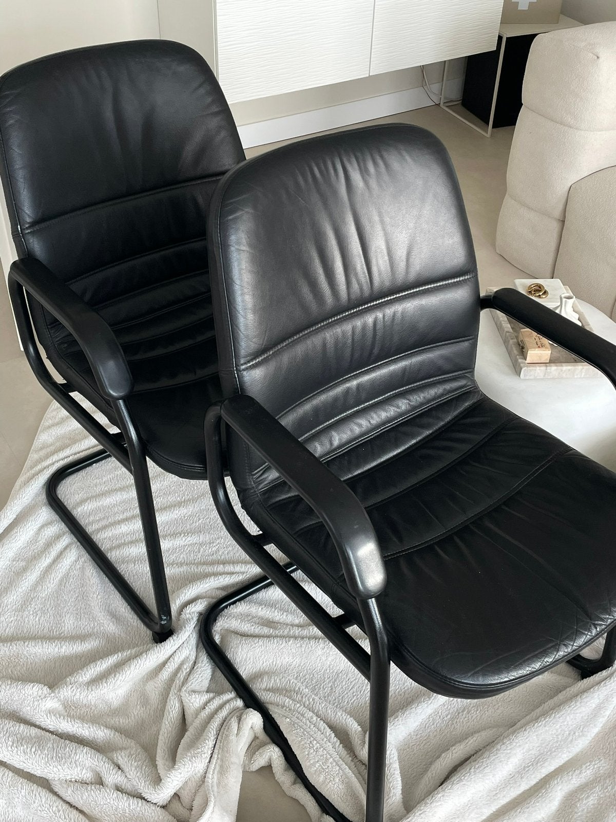 ZSM OPHALEN! 2 stoelen, Huis en Inrichting, Ophalen, Gebruikt, Twee, Zwart