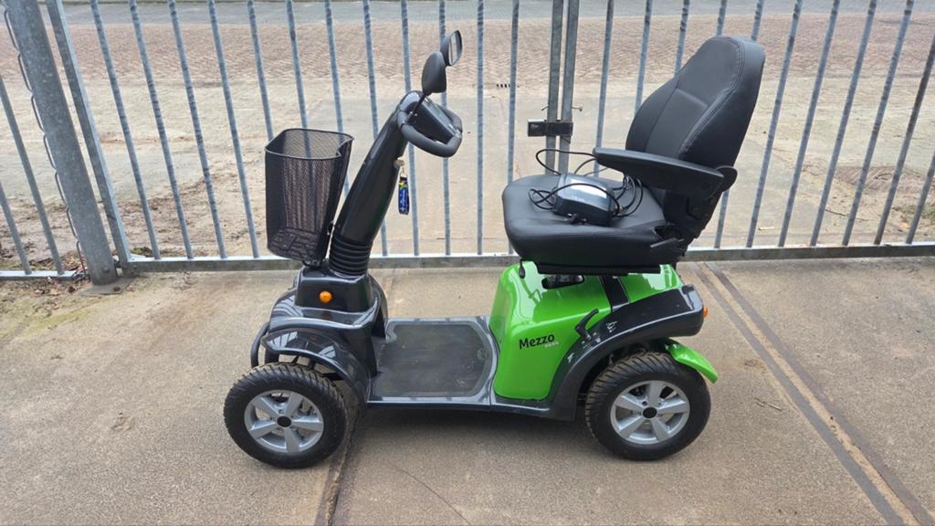 Zeer nette scootmobiel Mezzo Life en Mobility 365 km, Diversen, Brommobielen en Scootmobielen, 16 km/u of meer, Ophalen
