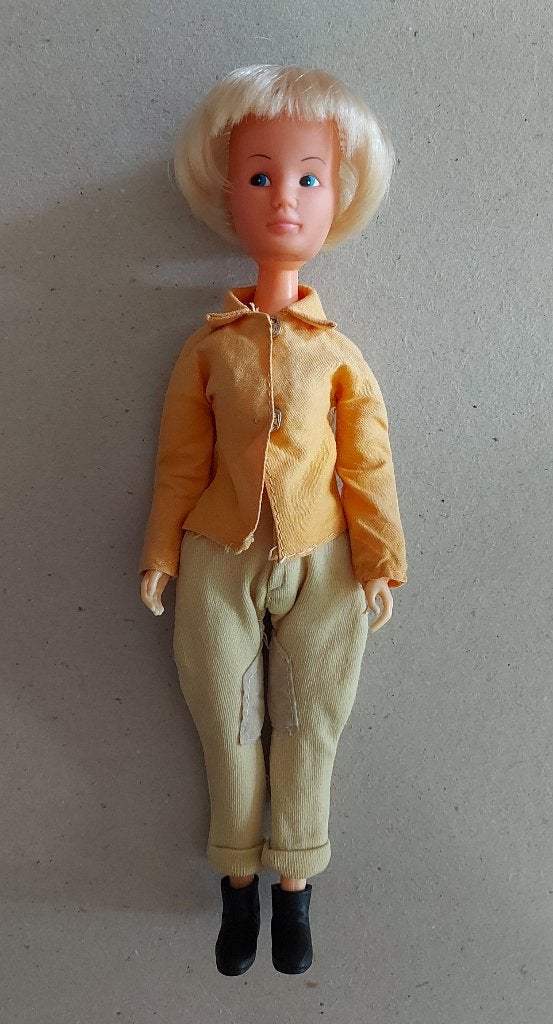 Sindy pop June Pedigree made in Hong Kong ´70s, Ophalen of Verzenden, Gebruikt, Pop