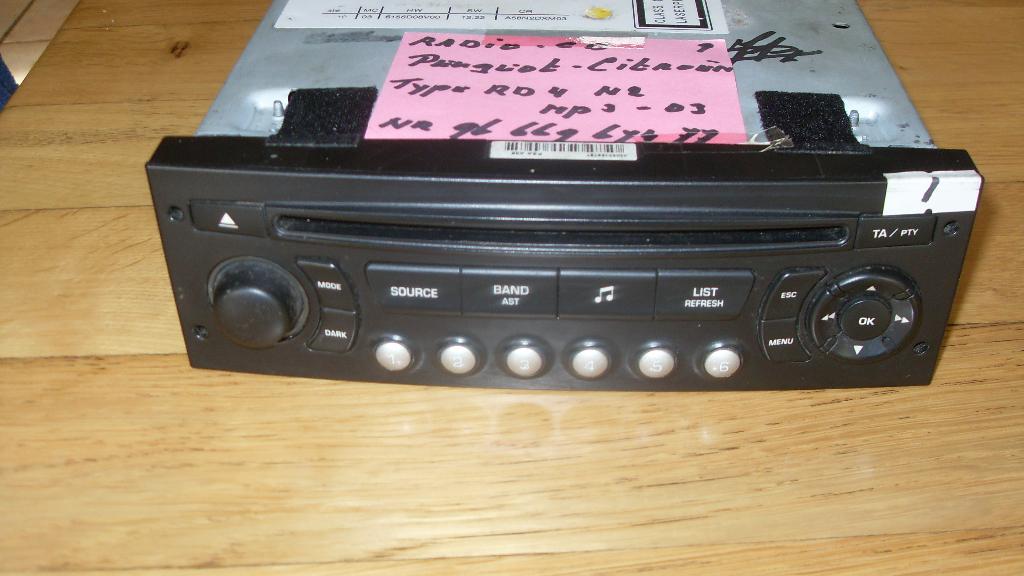 div. radio,s peugeot citroën fiat met rekening opsturen moge, Ophalen of Verzenden, Gebruikt, Citroën