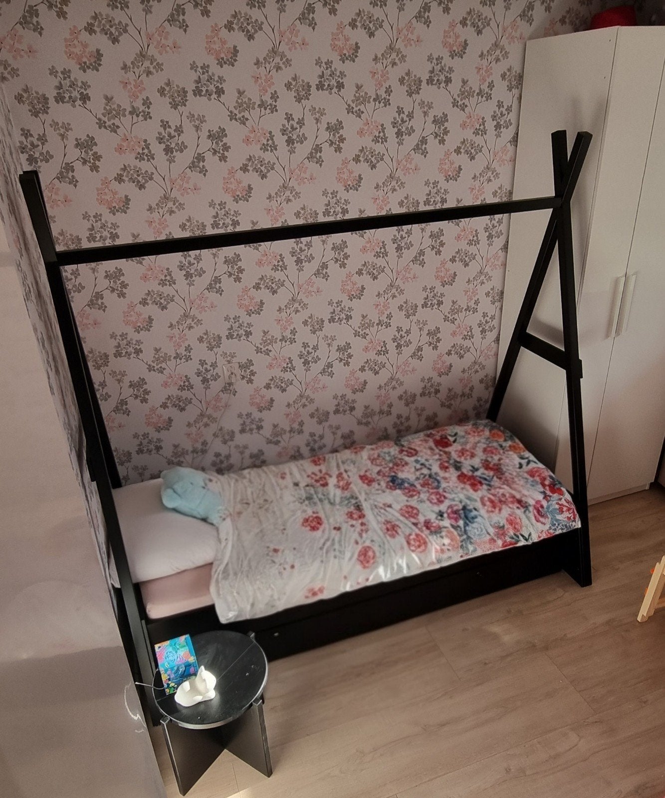WOOOD Joep Bed met Bedlade - Zwart Hout, Gebruikt, Eenpersoons, Zwart, Ophalen of Verzenden