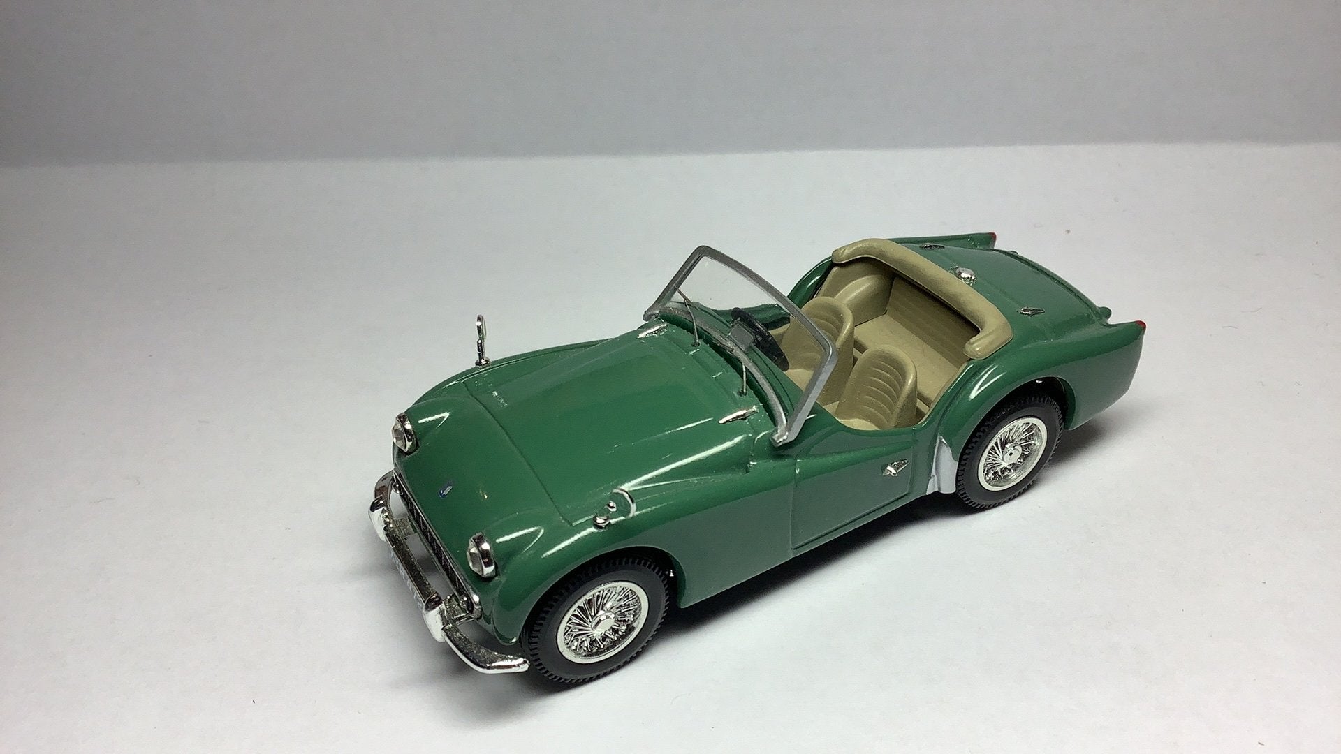 Vanguards 1:43 Triumph TR3A, Ophalen of Verzenden, Zo goed als nieuw, Auto, Overige merken