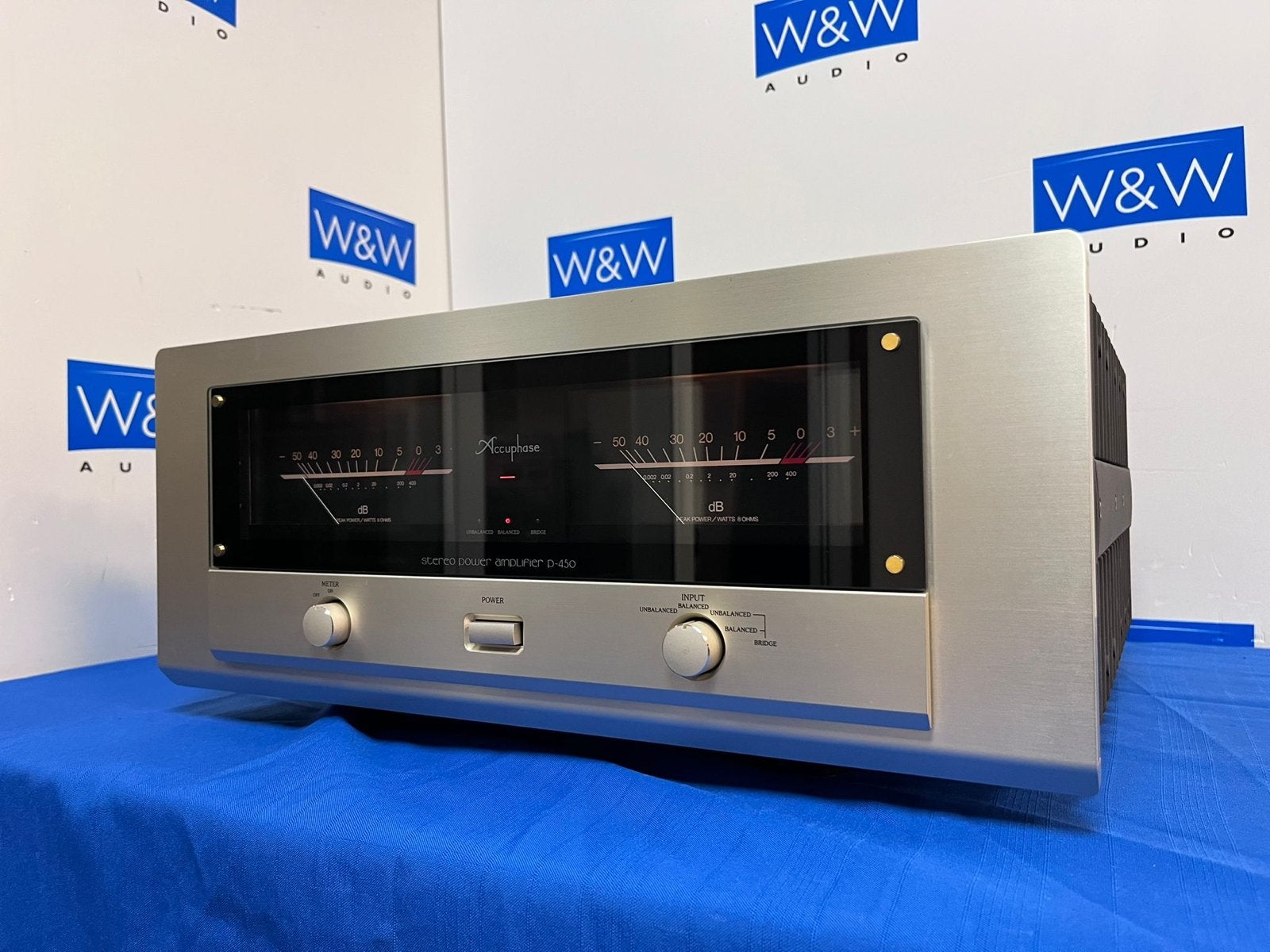 Accuphase P-450 Stereo Eindversterker - Krachtig en Verfijnd