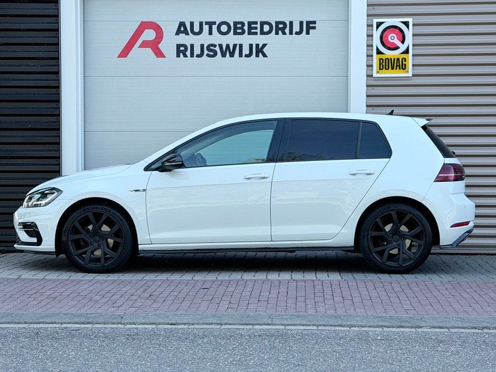 Volkswagen Golf 1.5 TSI Highline Business R Virtual/AppleCar, Auto's, Voorwielaandrijving, Euro 6, 4 cilinders, 150 pk