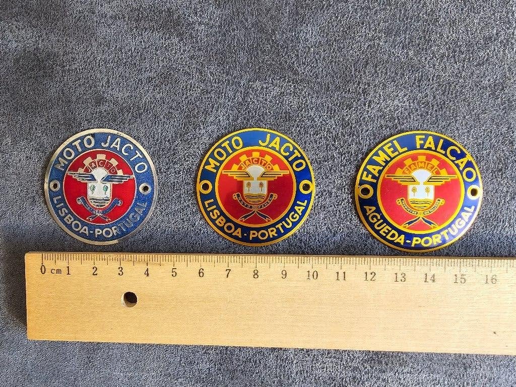 ZUNDAPP/FAMEL/MOTO JACTO EMBLEMEN 3 stuks voor VERZAMELING, Fietsen en Brommers, Ophalen of Verzenden, Nieuw, Frame