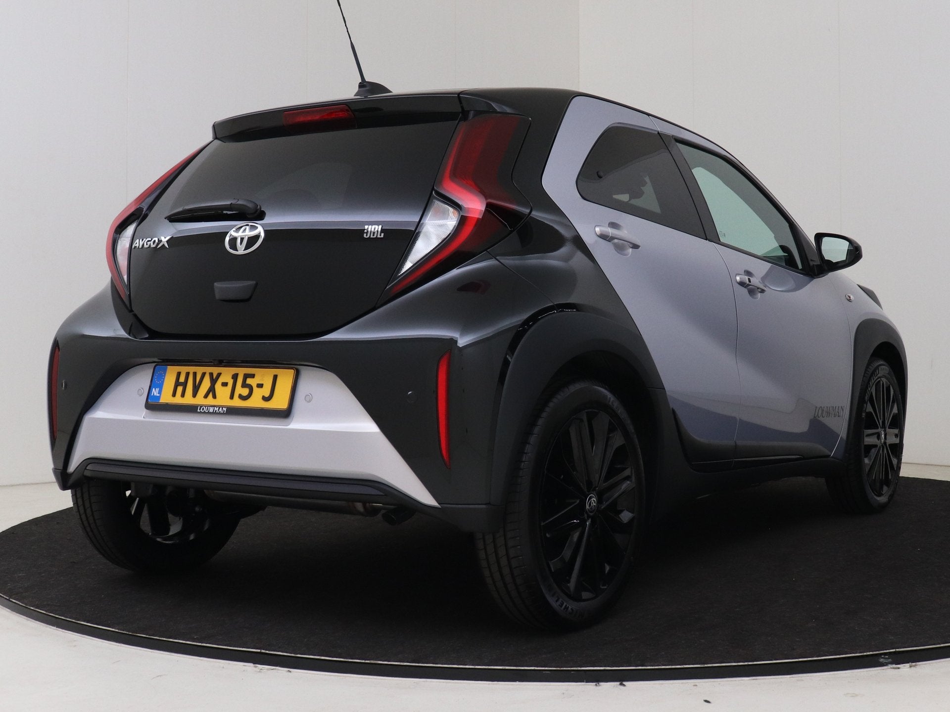 Toyota Aygo X 1.0 VVT-i MT JBL (bj 2025), Auto's, Voorwielaandrijving, 12 maanden, Euro 6, Overige kleuren