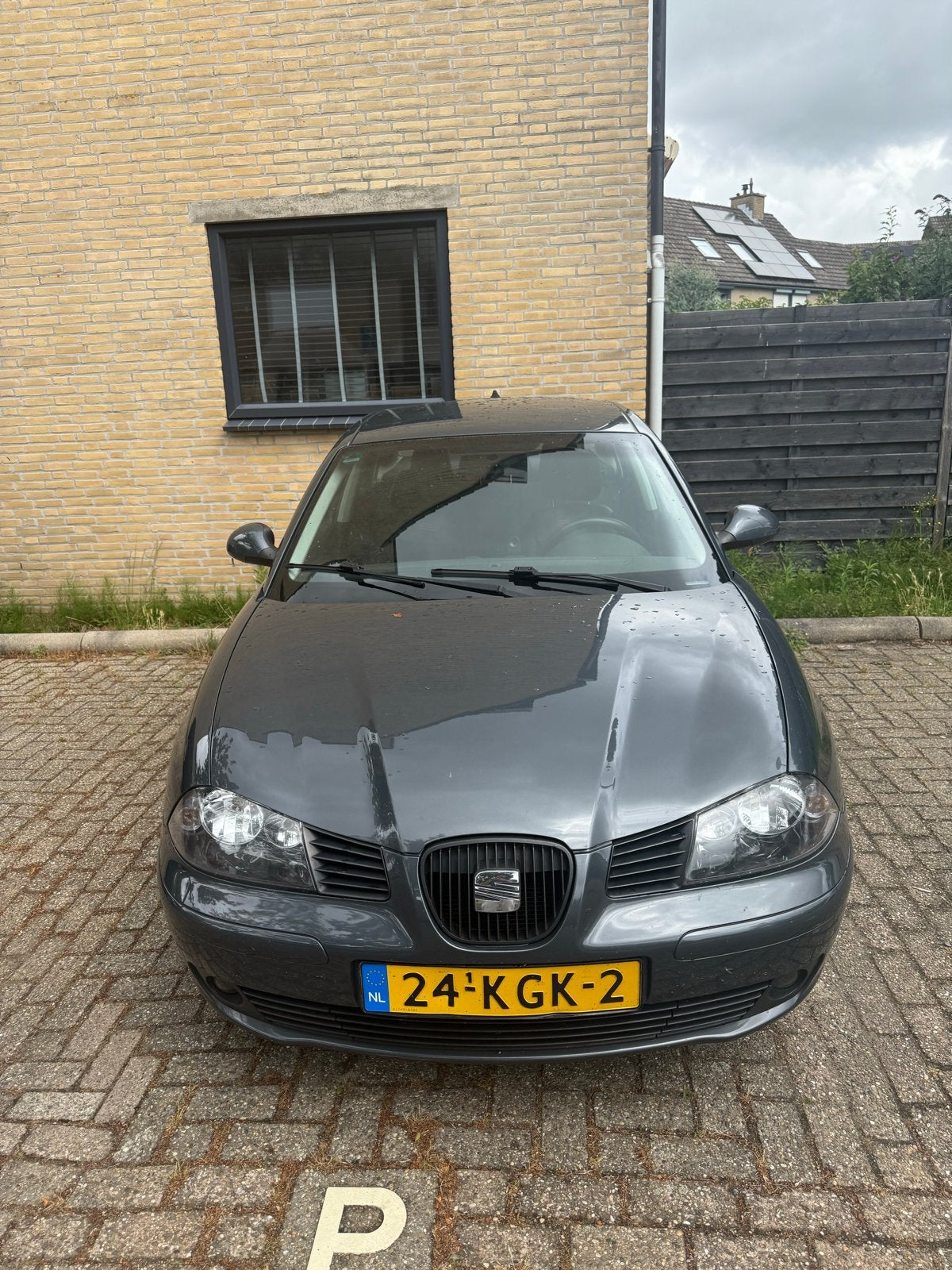 Seat Cordoba 1.4 16V 63KW 2007 Grijs, Auto's, Seat, Voorwielaandrijving, 15 km/l, 40 €/maand, 4 cilinders